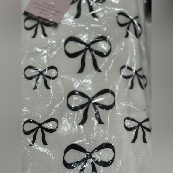 Rachel Zoe BOW Kitchen Towels - Picture 6 of 7